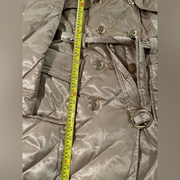 Coat - Picture 14 of 16